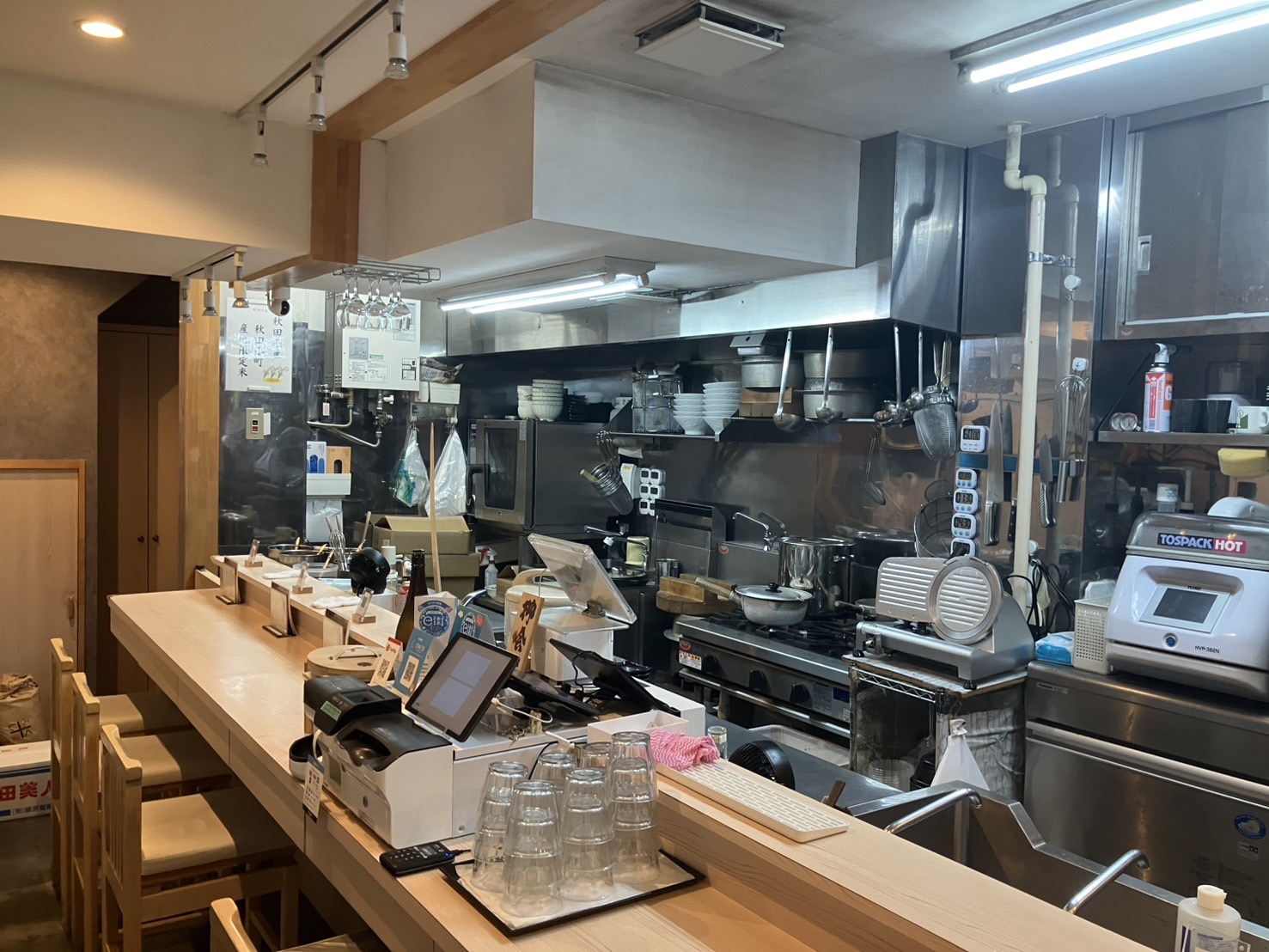 市川【JR市川駅徒歩4分】1階路面のラーメン居抜き物件!!の写真